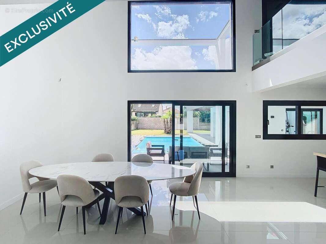 Photo 2 - Maison à LE PLESSIS-TREVISE