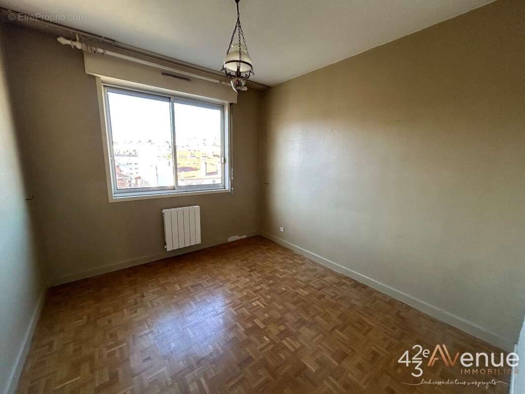 Appartement à SAINT-ETIENNE