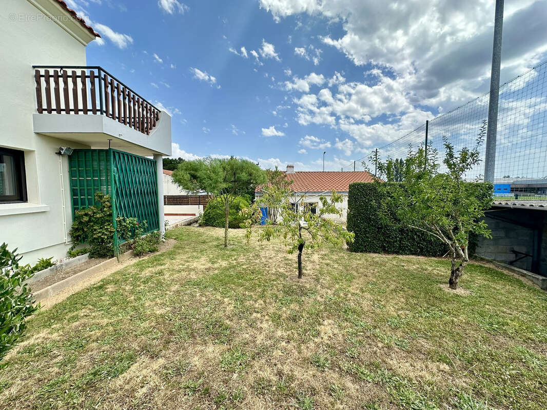 Maison à COMMEQUIERS