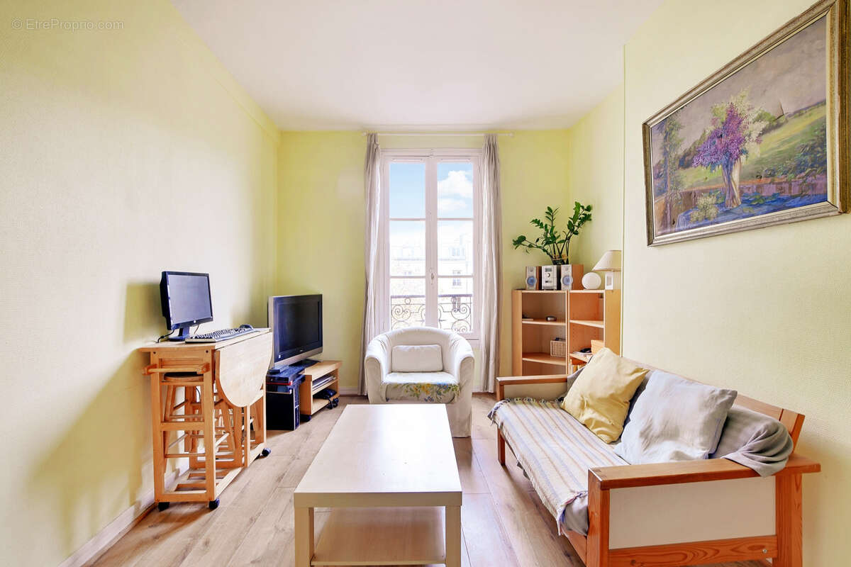 Appartement à PARIS-15E