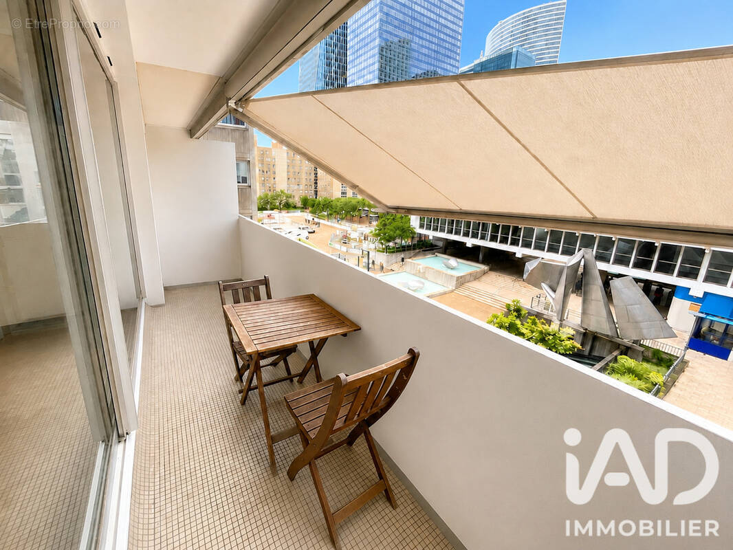 Photo 1 - Appartement à COURBEVOIE
