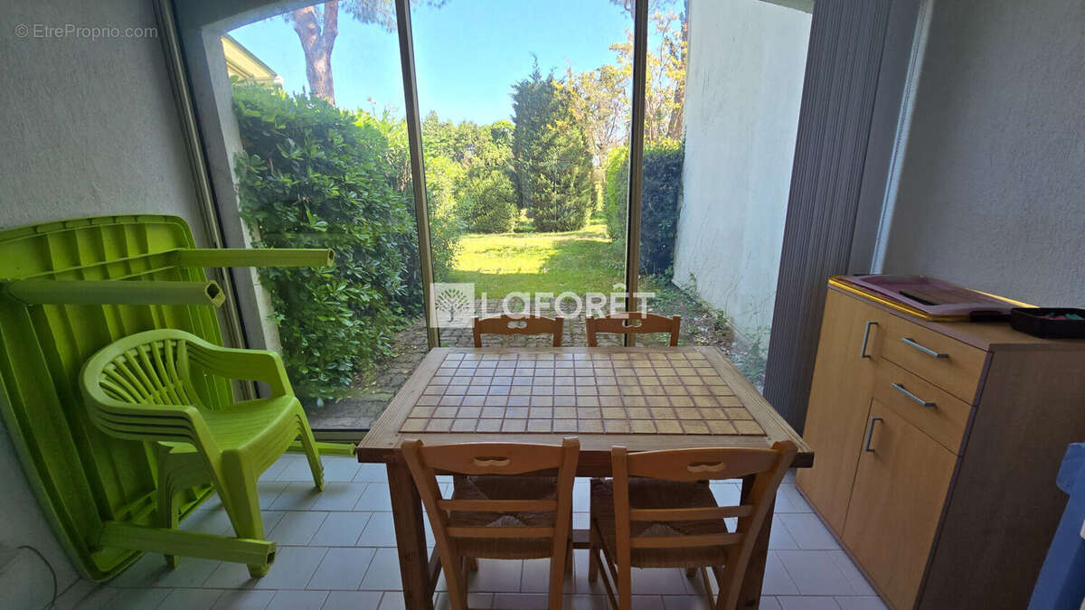 Appartement à MANDELIEU-LA-NAPOULE