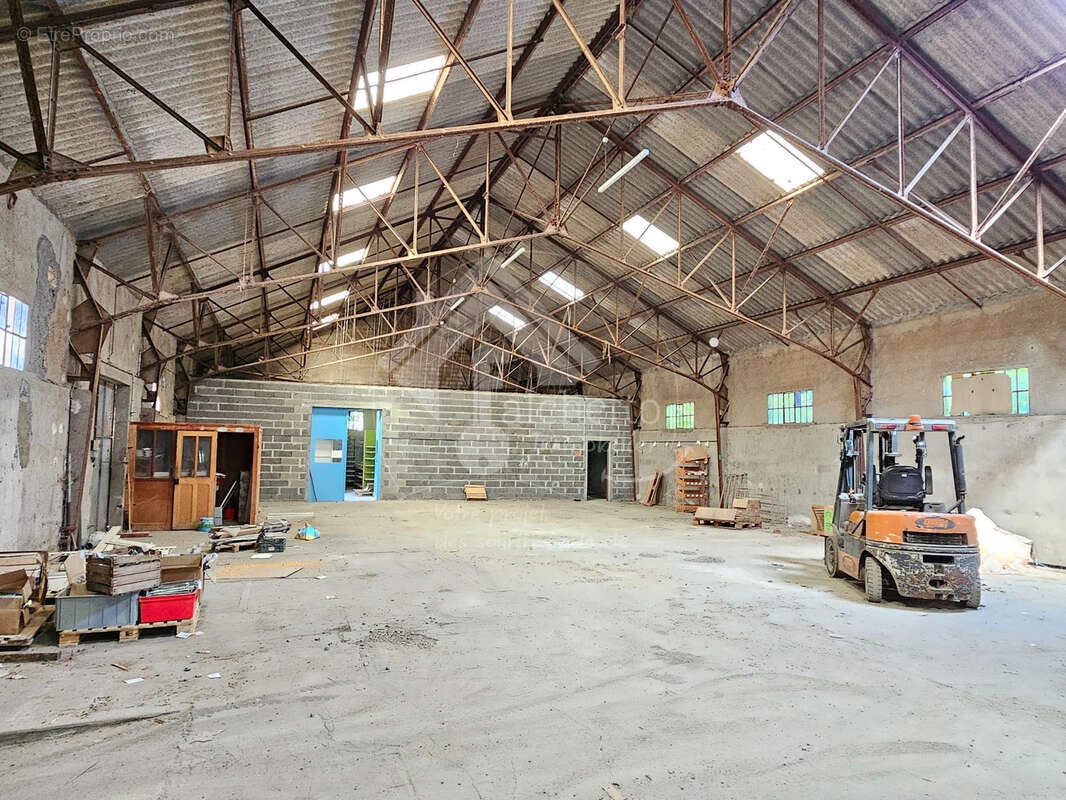 Autre à LE DONJON