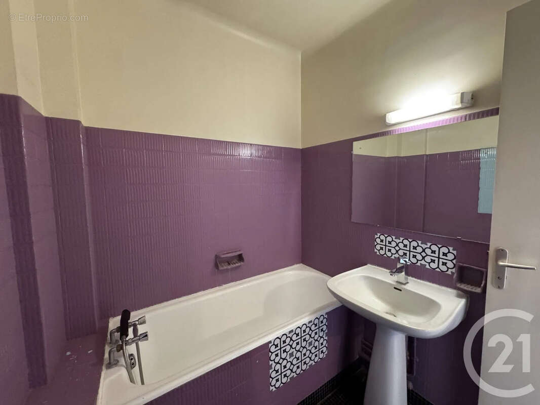 Appartement à SAINT-MAUR-DES-FOSSES