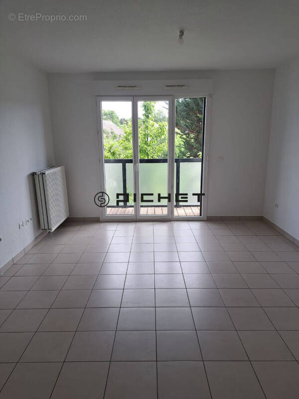 Appartement à DAMMARIE-LES-LYS