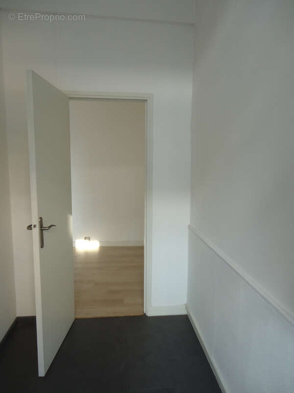 Local commercial Castelsarrasin - photo 4