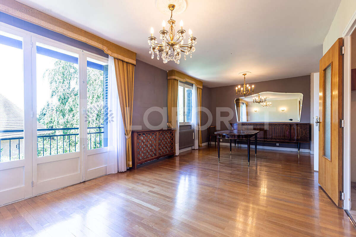 Agence immobiliere laforet - "hedera" - annecy - appartement t4 de 72.66m² - balcon - loggia - traversant - dernier etage - cave - photo 11