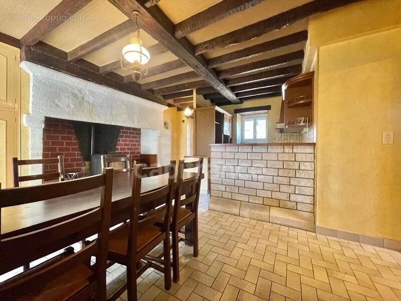 Maison à JUGEALS-NAZARETH