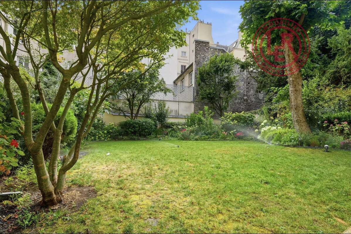 Appartement à PARIS-6E