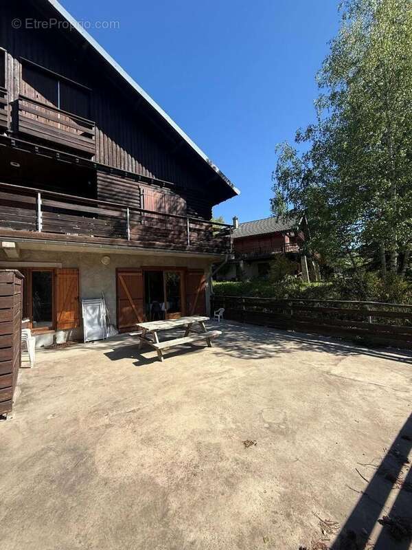   - Appartement à PRADES