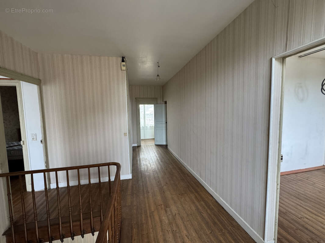 Maison à BARBEZIEUX-SAINT-HILAIRE