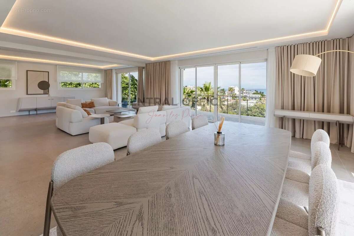 Maison à ANTIBES