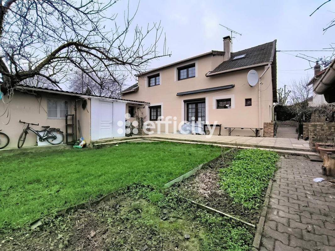 Maison à GOUSSAINVILLE