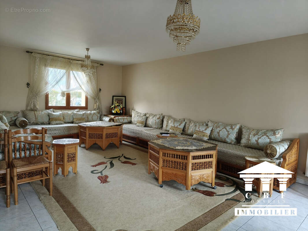 Maison à FARGES-LES-CHALON