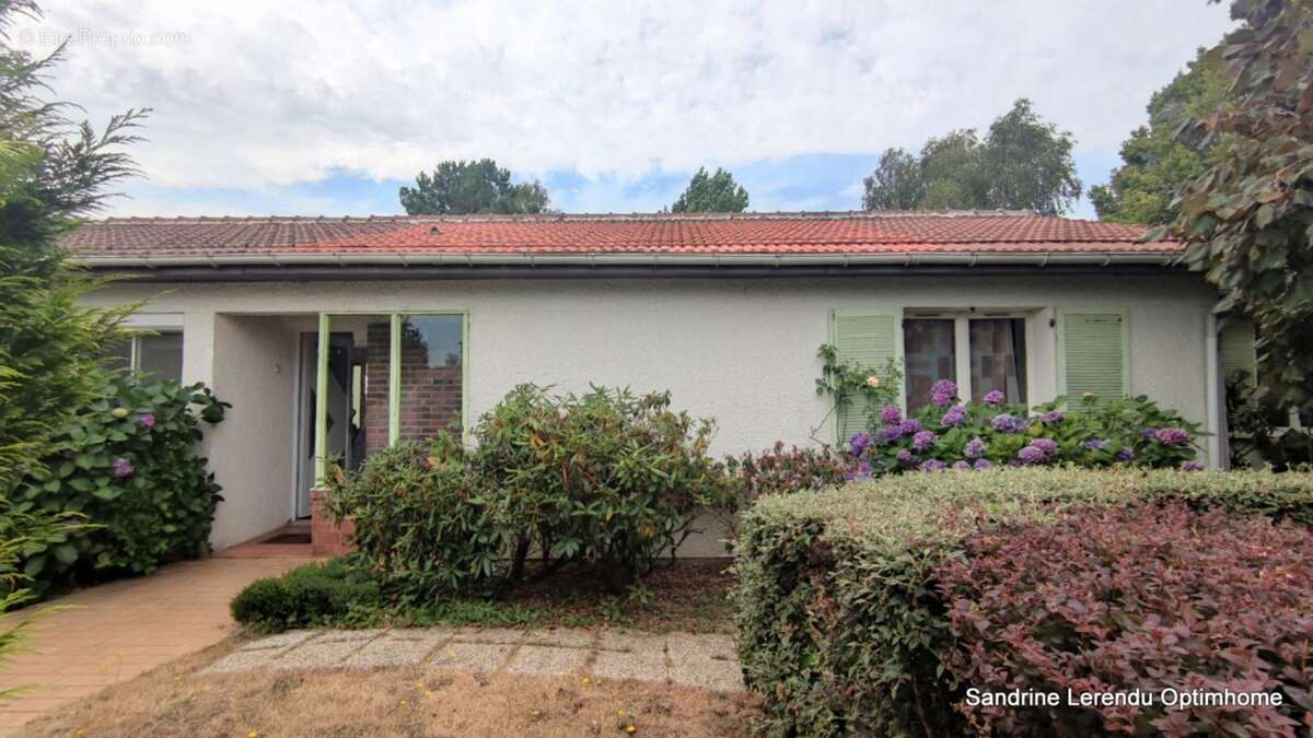 BARENTIN – Maison familiale de plain-pied, 5 chambres, toiture récente et jardin paysager - photo 15