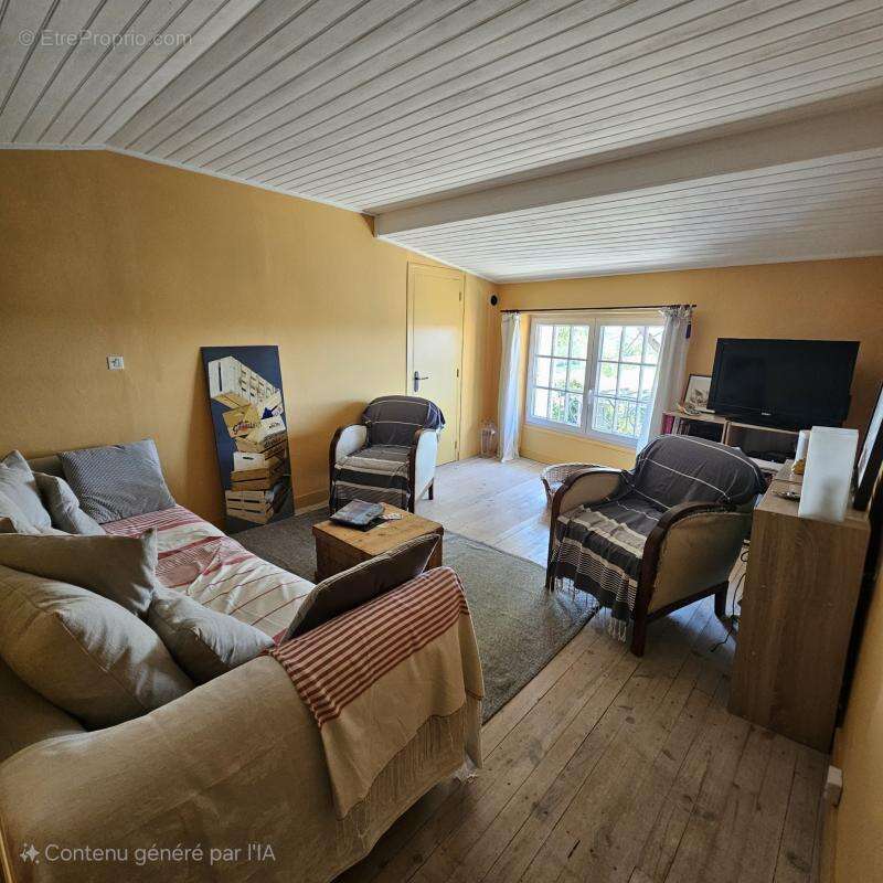 Maison à CHAILLE-LES-MARAIS