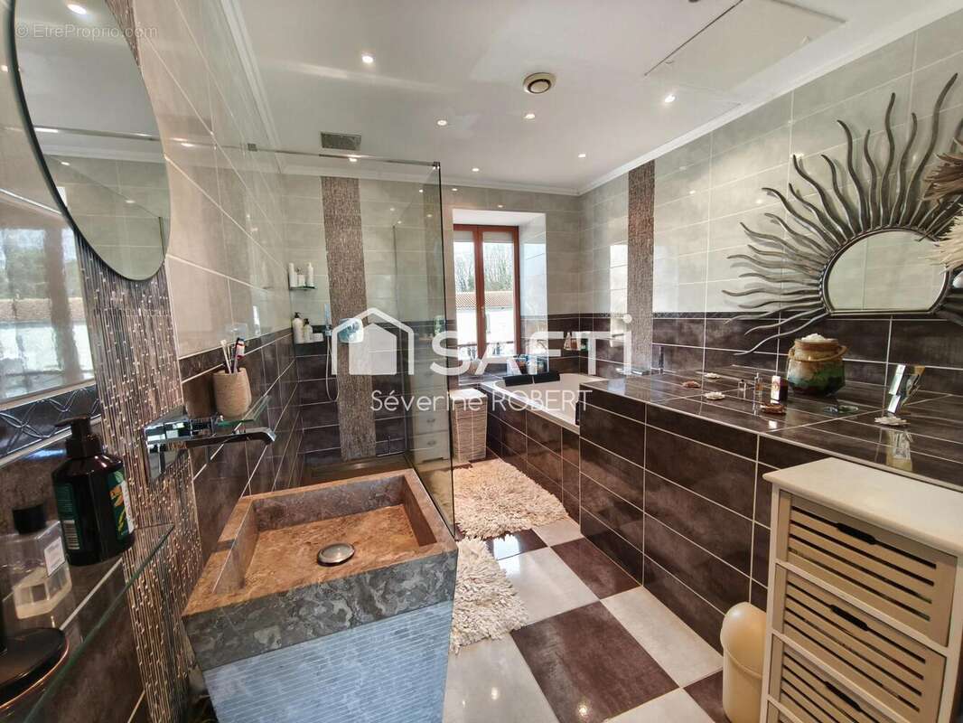 Photo 8 - Maison à LES TROIS-MOUTIERS