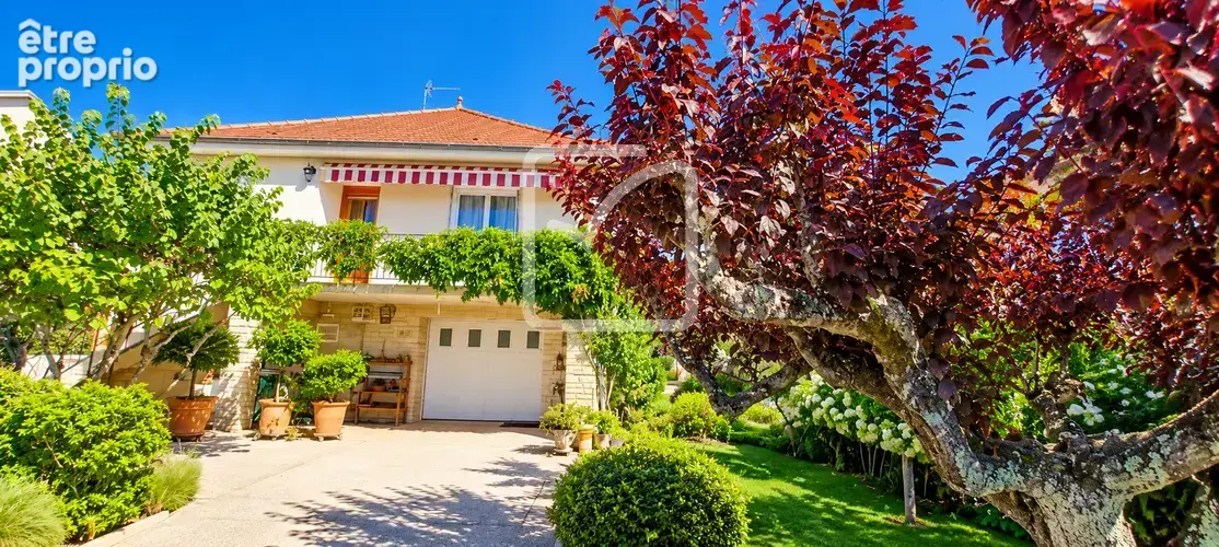 Belle maison renovee  en peripherie centre ville gourdon, 165 m2 hab 5 chambres - terrain clos 690 m2 - quarti - photo 3