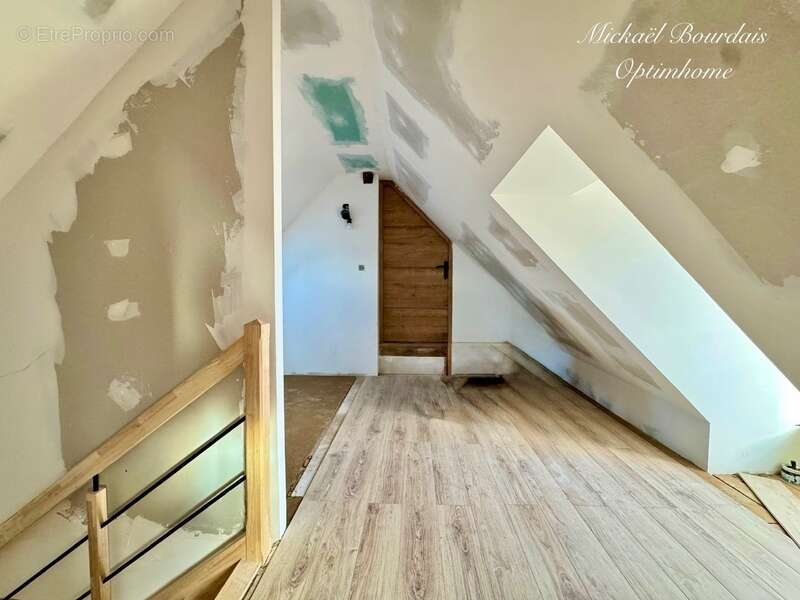 Maison à PONTVALLAIN