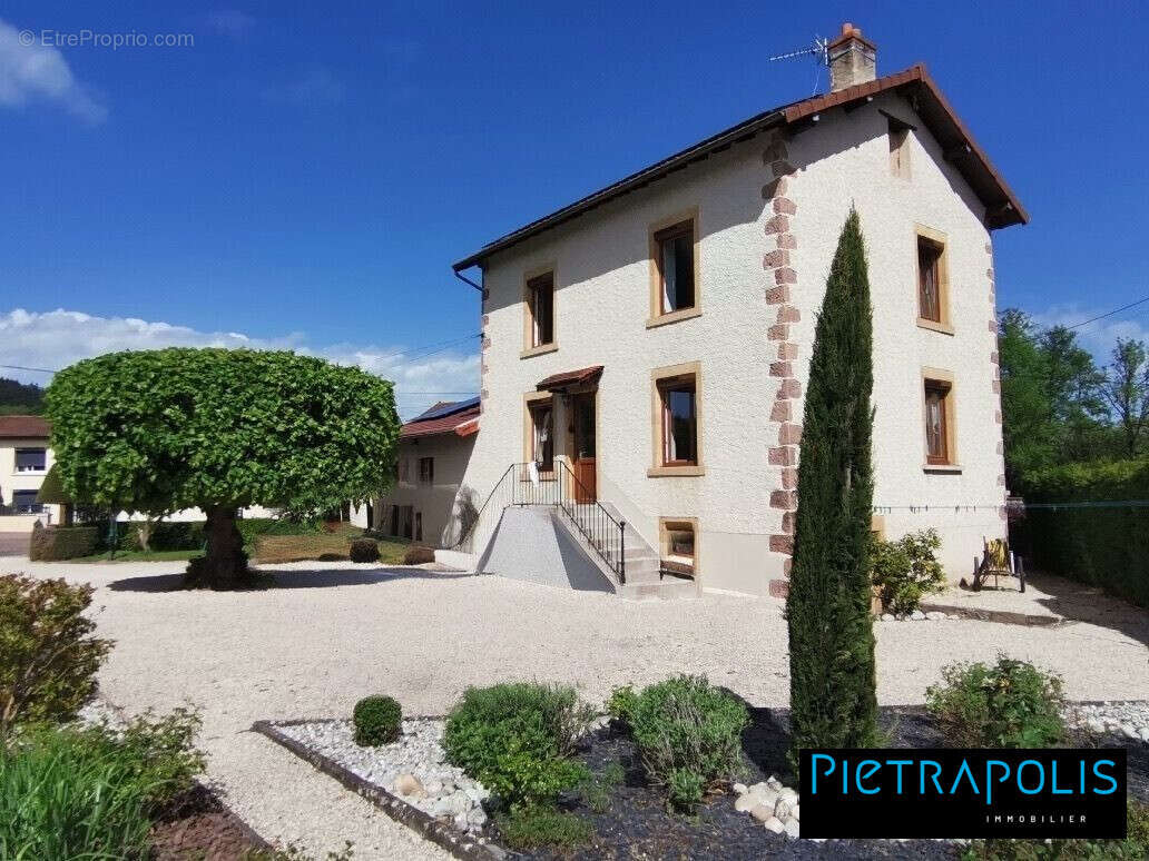 Maison à CHAUFFAILLES