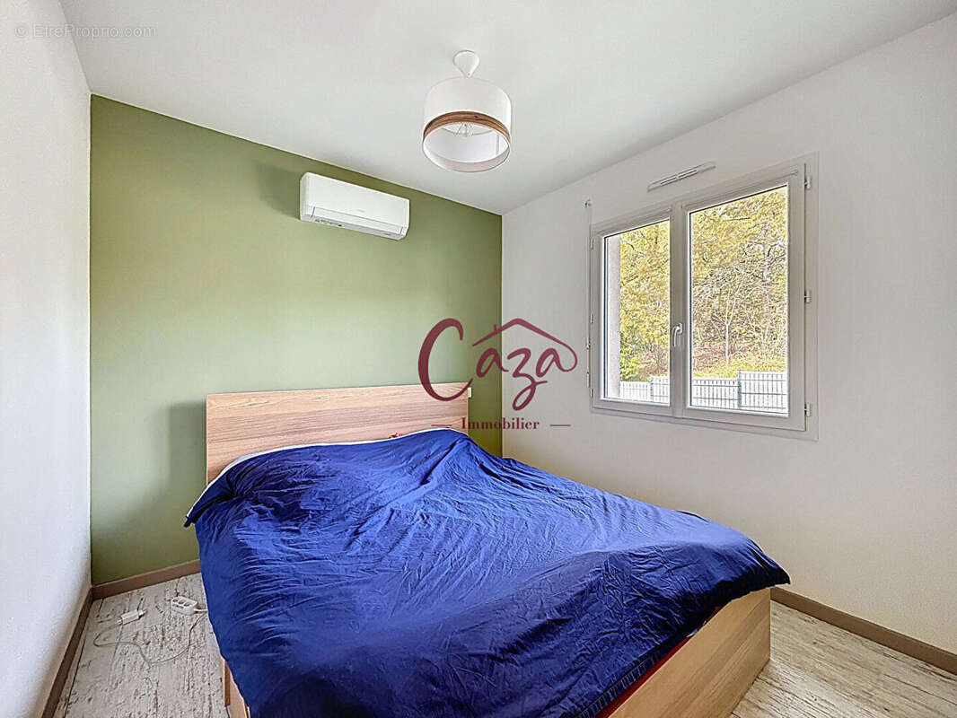 Maison à CAMBLANES-ET-MEYNAC