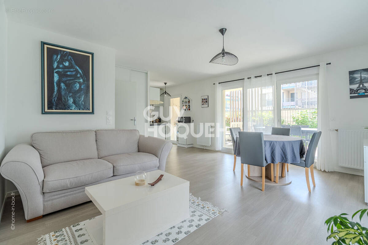 Appartement à CHESSY