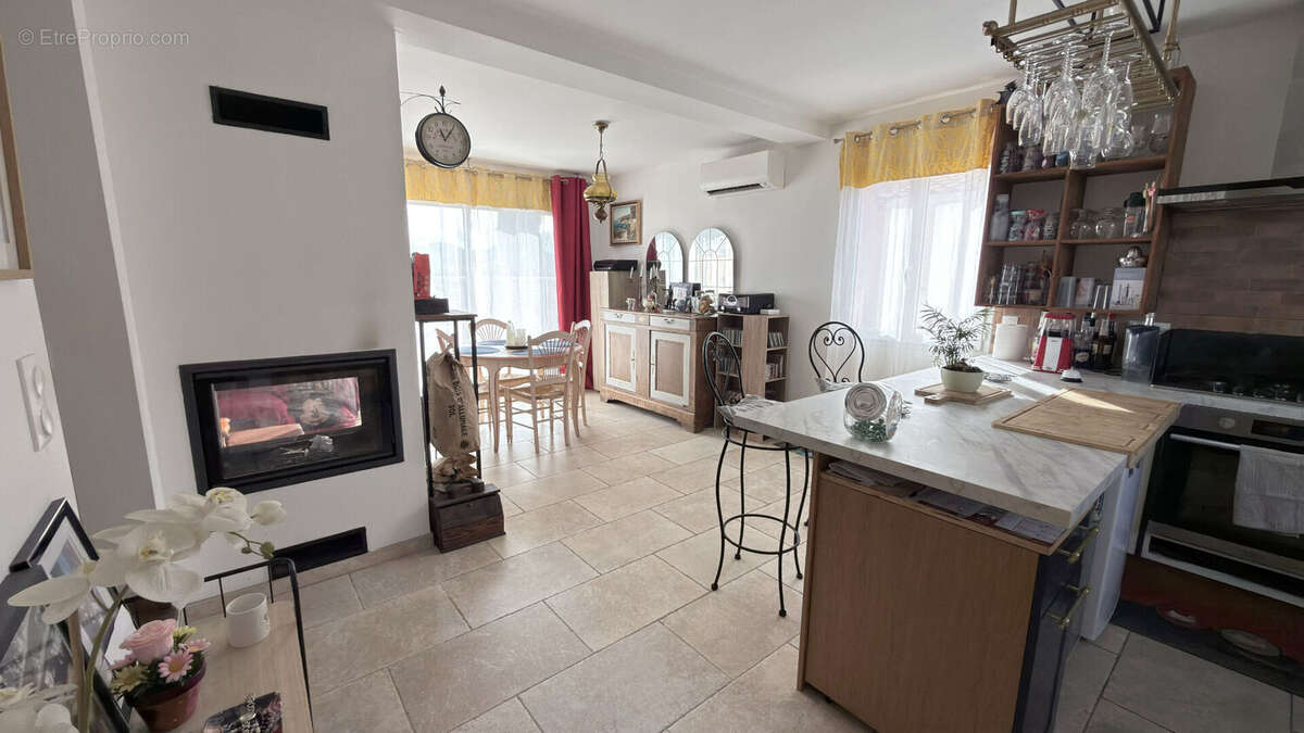 Maison à GAREOULT