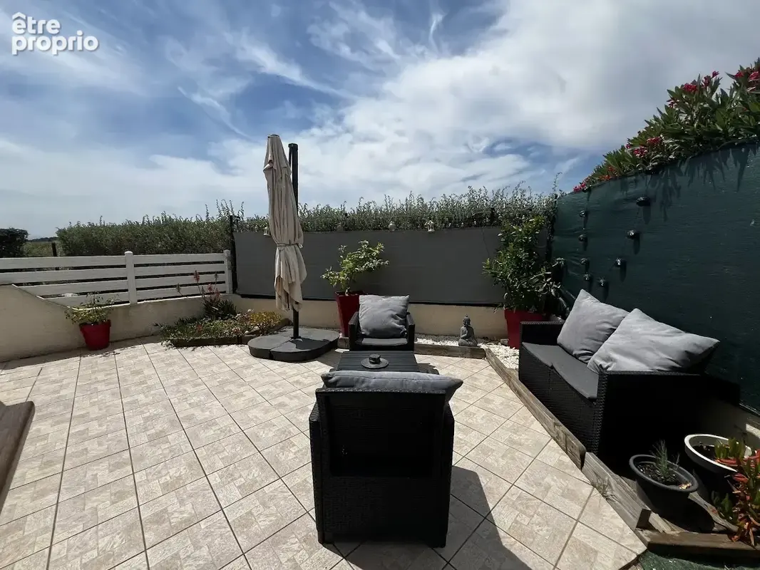 Pavillon dans résidence avec piscine et tennis - photo 2
