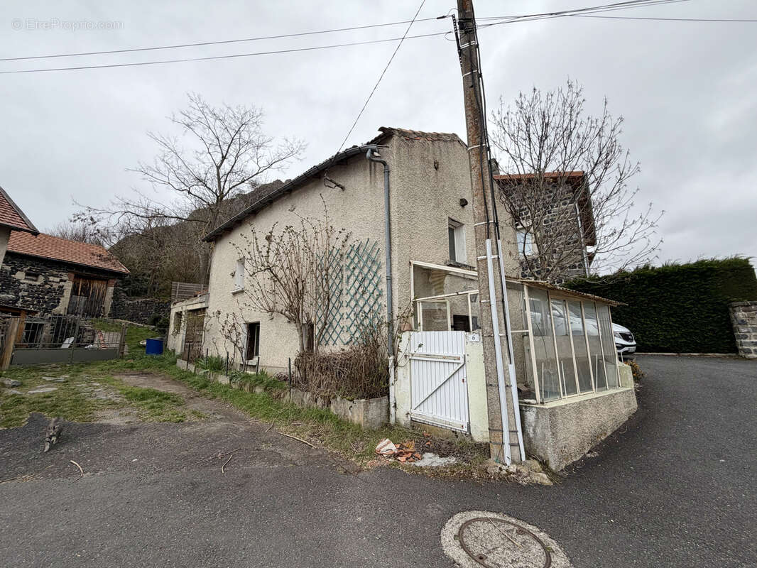 Maison à SAINT-GERMAIN-LAPRADE