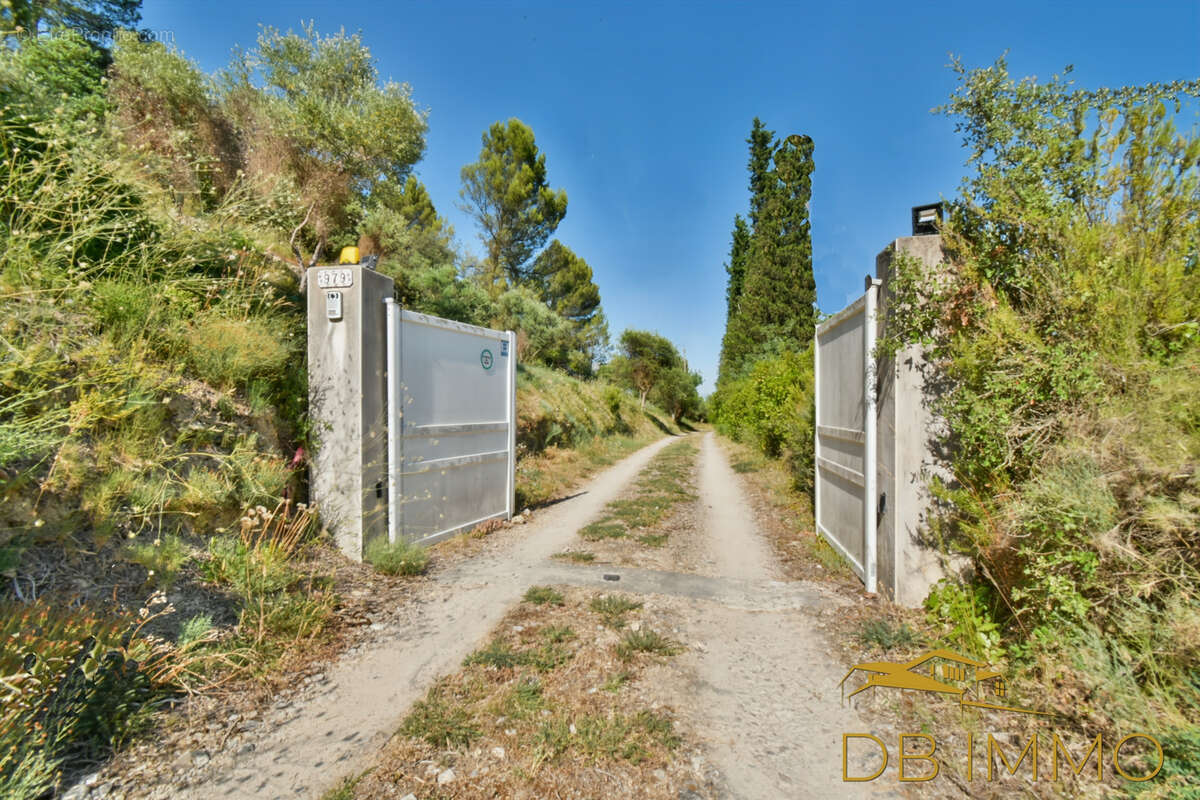 Maison à PUJAUT