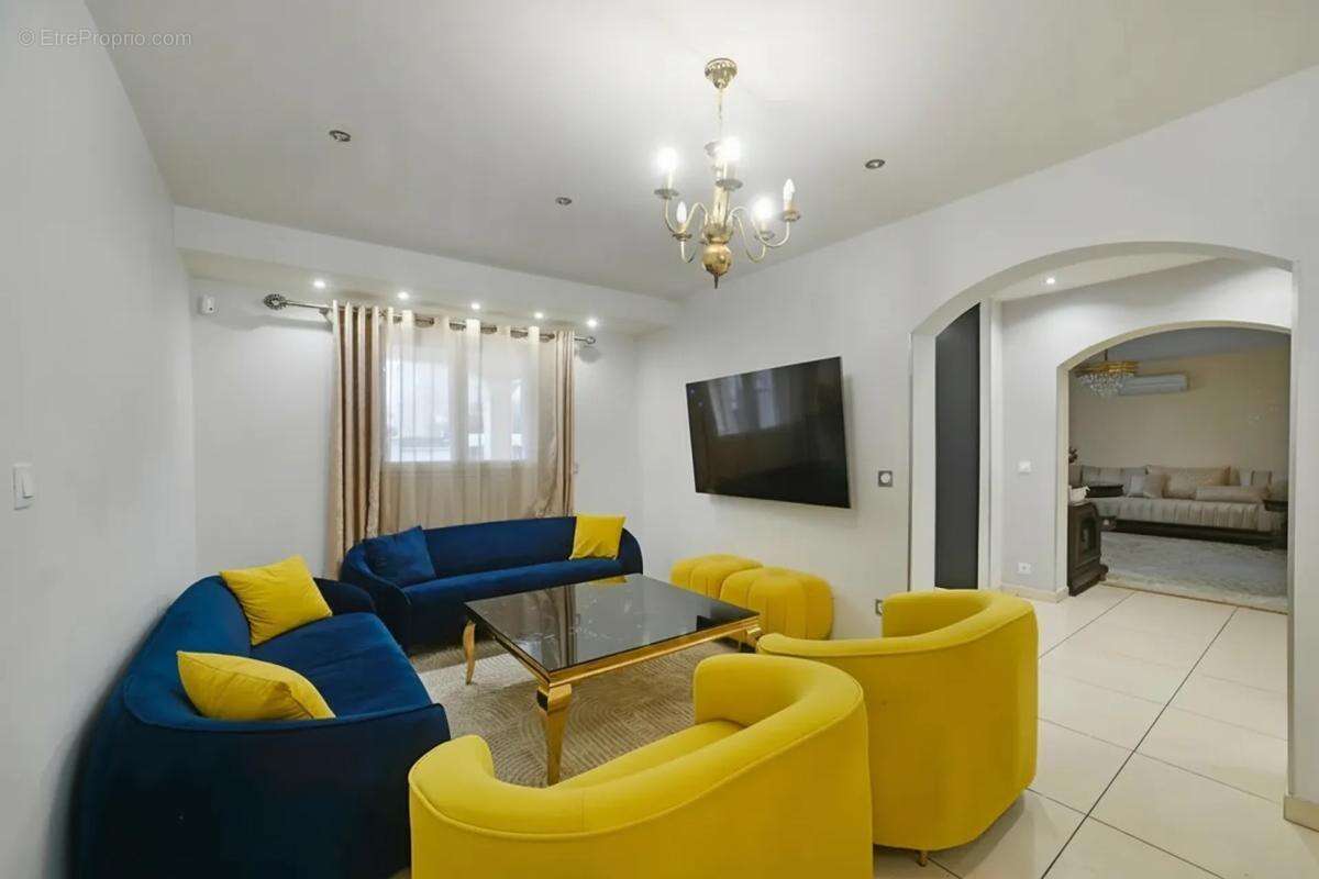 Maison à SAINT-GILLES