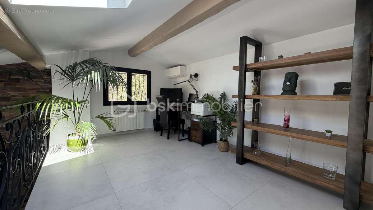 Roquefort-les-pins - superbe villa contemporaine au calme absol - photo 17