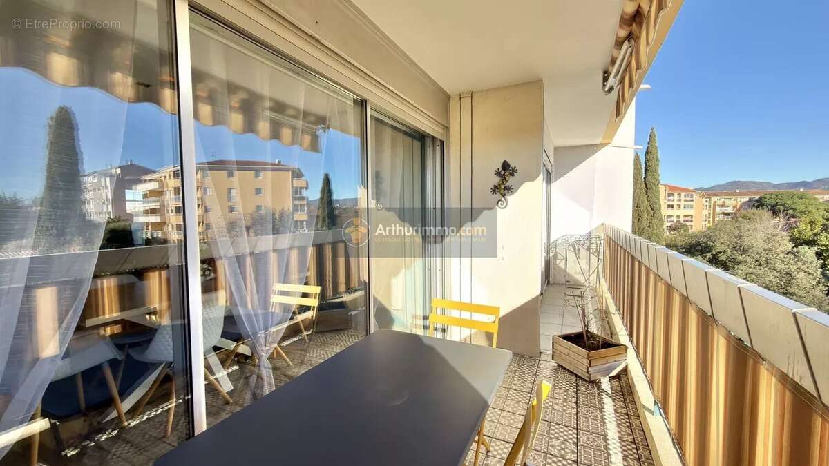 Appartement à FREJUS