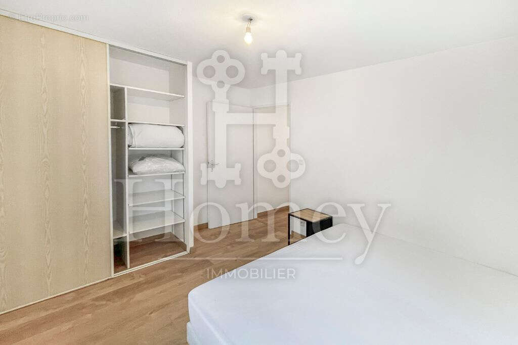 Appartement à VILLE-LA-GRAND