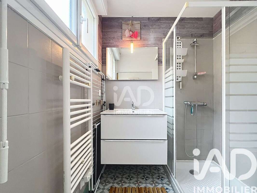 Maison 62 m² à Sougeal  - photo 7