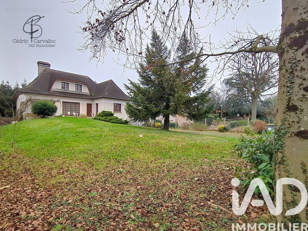 Photo 1 - Maison à LA QUEUE-EN-BRIE