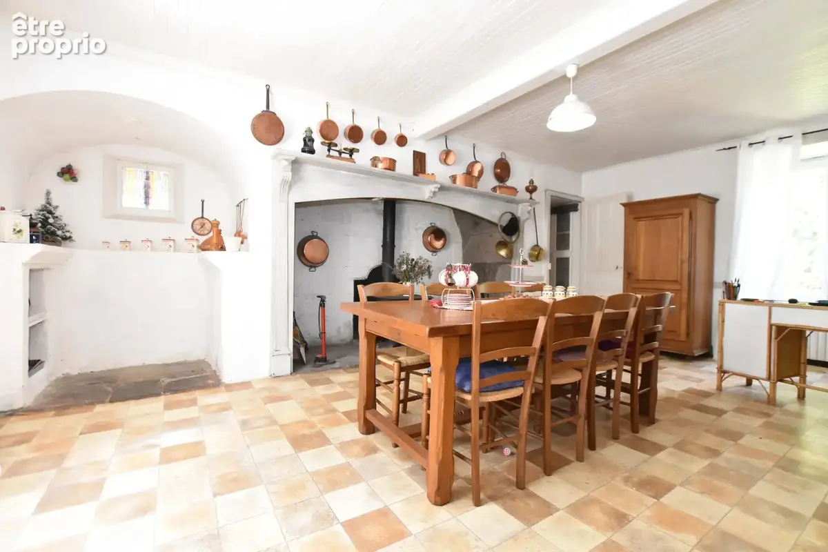 Maison 6 pièces 166 m² à vendre à Anglards-De-Salers (15380) - photo 5