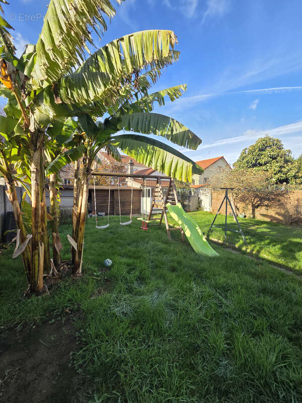 Maison à SAVIGNY-SUR-ORGE