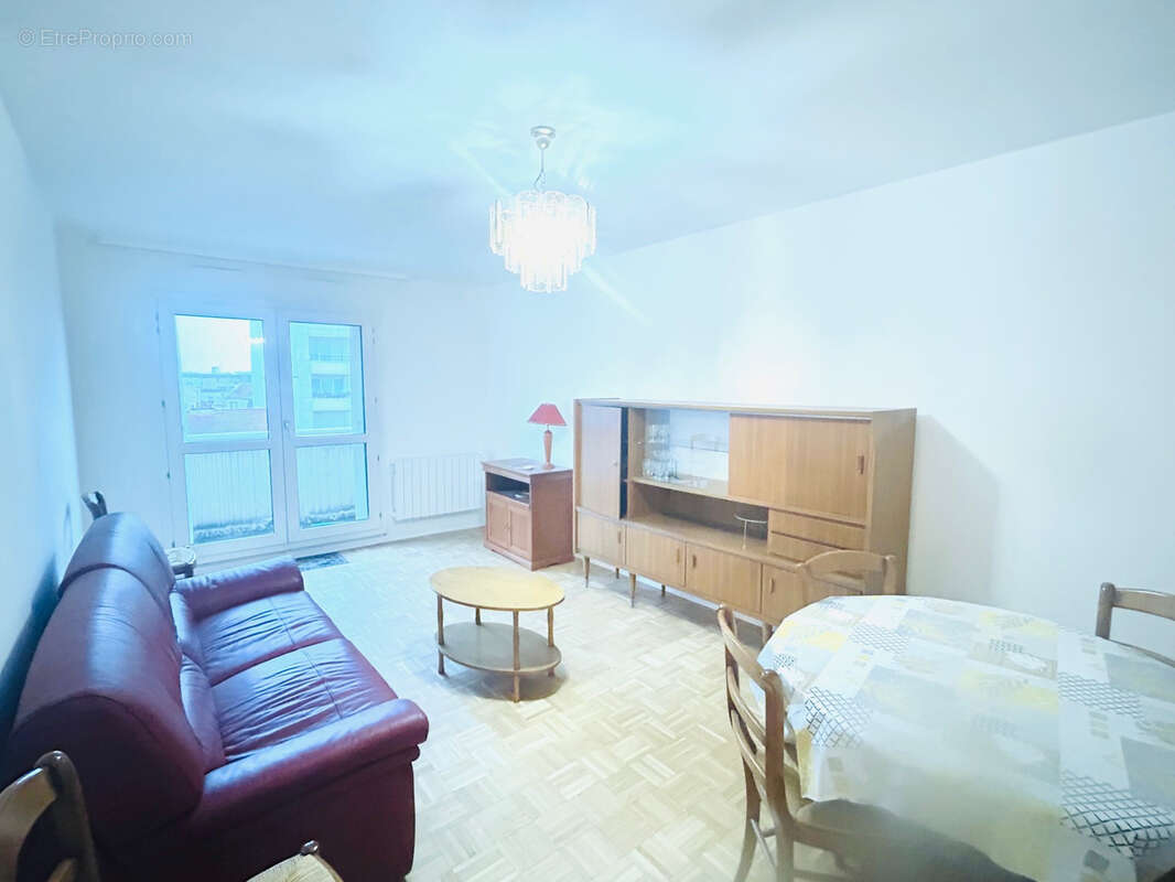 Appartement à LE KREMLIN-BICETRE