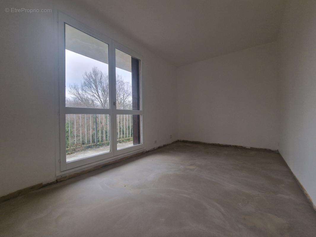 Appartement à VAIRES-SUR-MARNE
