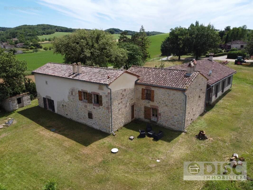 Maison à SAINT-MICHEL-DE-VAX