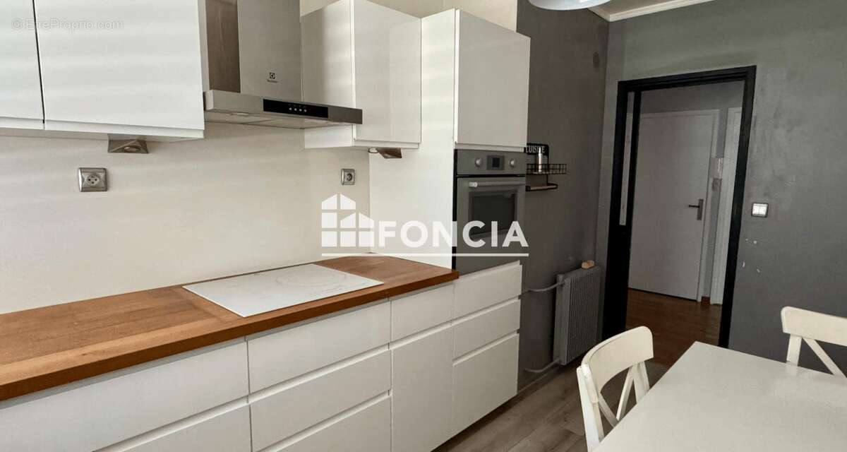 En DERNIER ETAGE un appartement de 3 pièces - photo 8