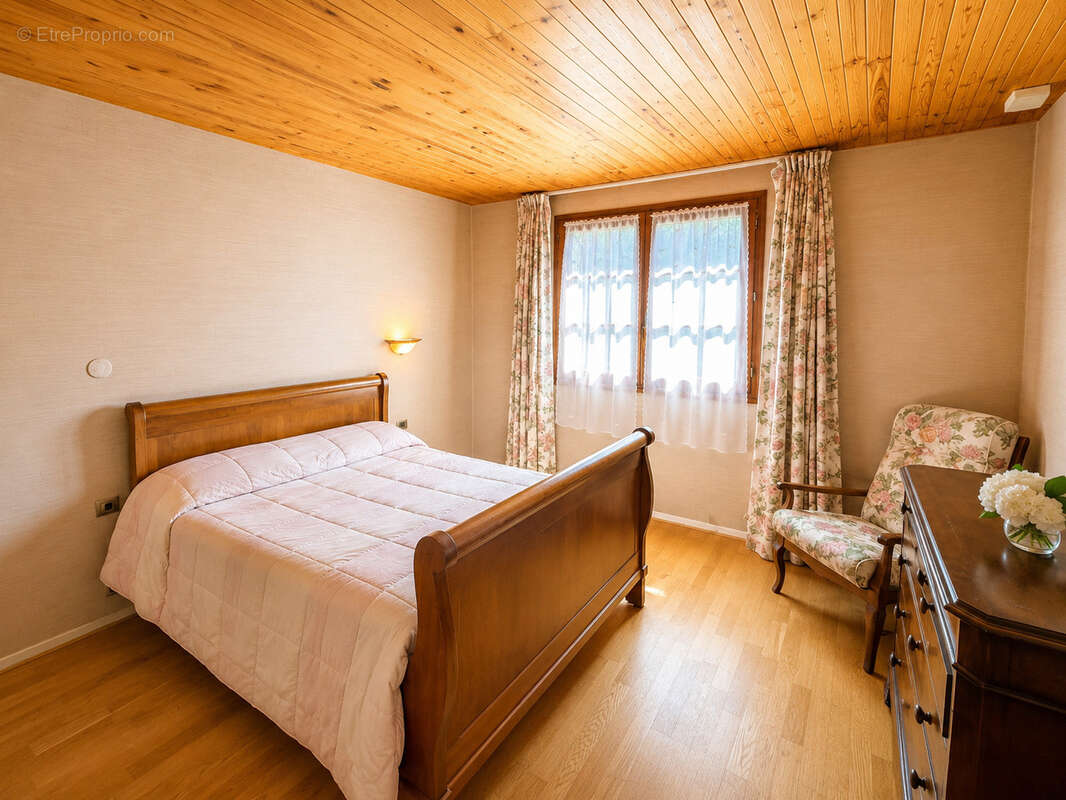 Maison 6 pièces avec terrain de 2748 m2 - photo 9