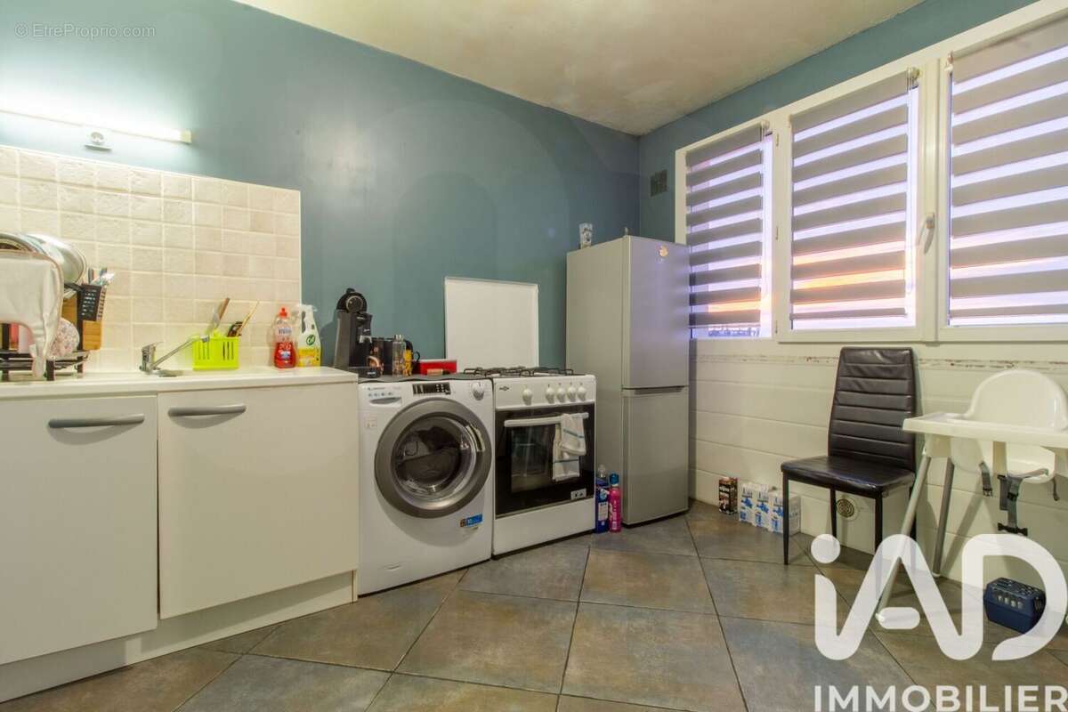 Photo 3 - Appartement à SAINT-JEAN-DE-BRAYE