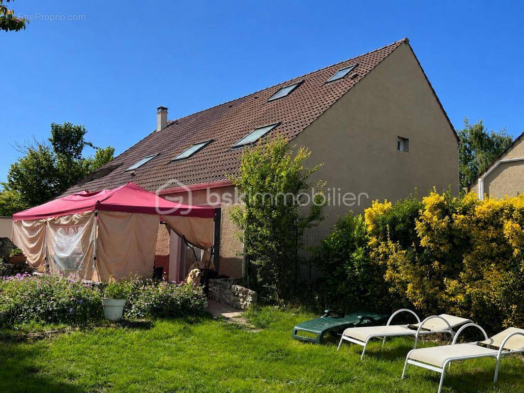 Maison à CHAMPCUEIL