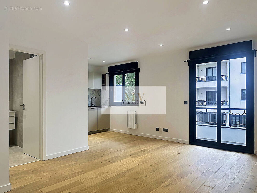 Appartement à LE PERREUX-SUR-MARNE