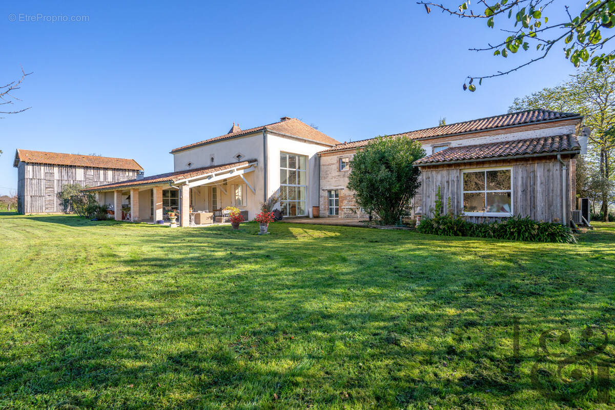 Maison à FONGRAVE