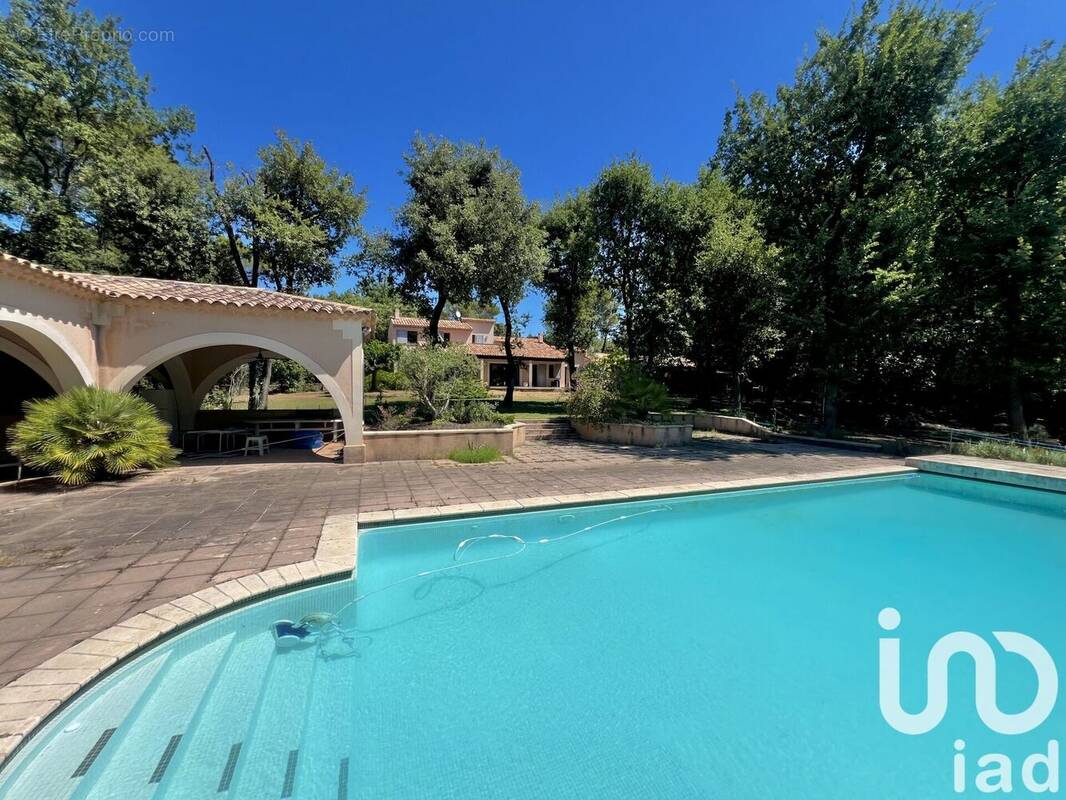 Photo 1 - Maison à SAINT-MAXIMIN-LA-SAINTE-BAUME