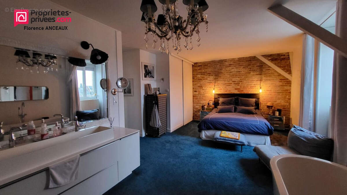 Maison à SAINT-QUENTIN