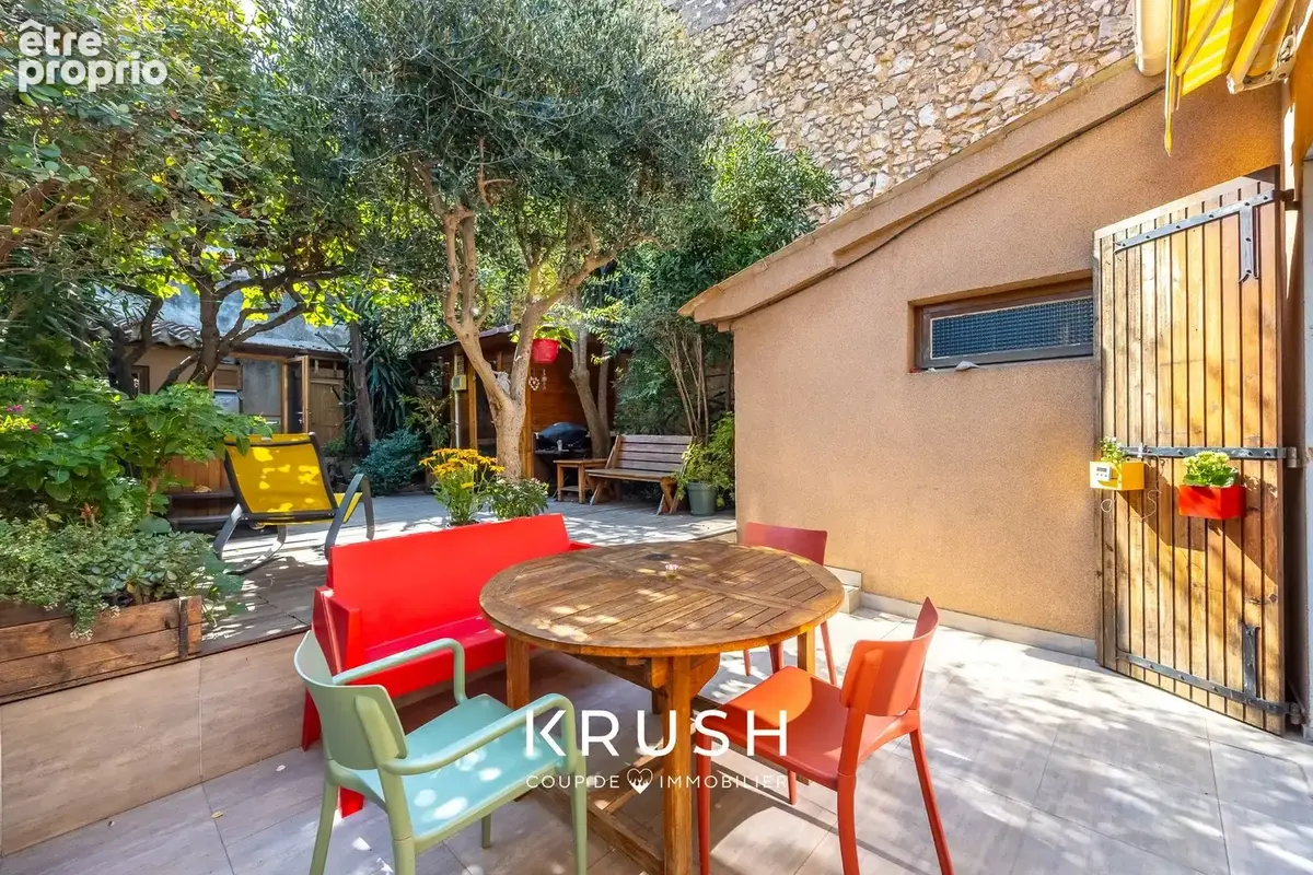 Appartement à MARSEILLE-6E